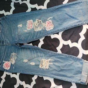 Distress Ripped Flower Jeans